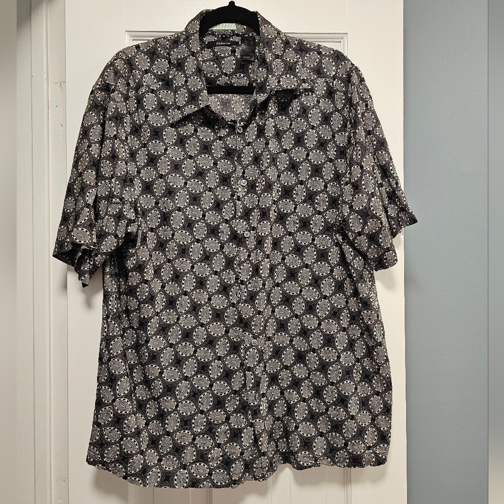 Men's Claiborne button-up shirt